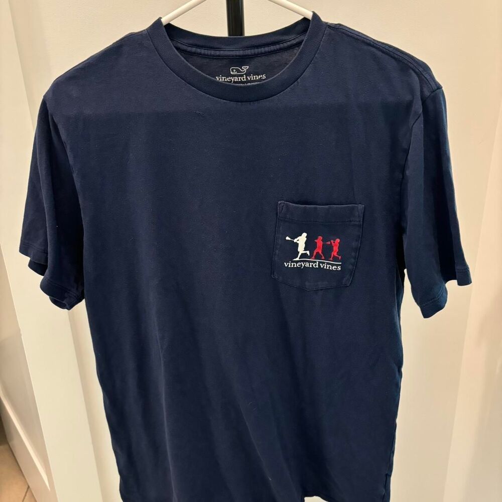 Vineyard Vines Men's Navy/Blue Graphic Lacrosse T-shirt